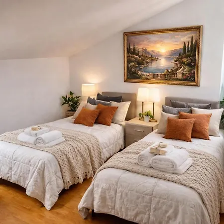Apartamento Duplex Cardelly Astigarraga